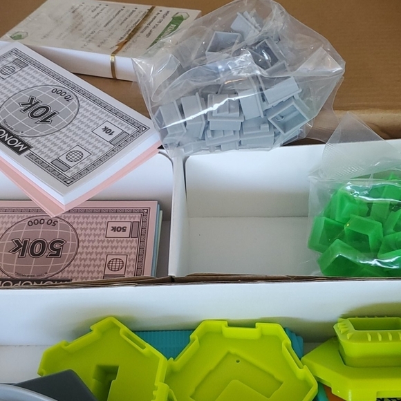 3/$25 🐷 U- BUILD MONIPOLY GAME - Picture 4 of 9